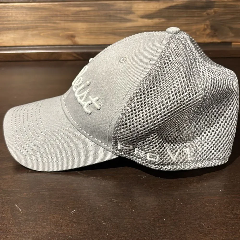 Titleist Golf Tour Issue Sport Gray Mesh Baseball Hat Cap Size Small - Medium